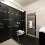 Black White Villa *