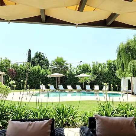 Black White Villa Dassia (Corfu)
